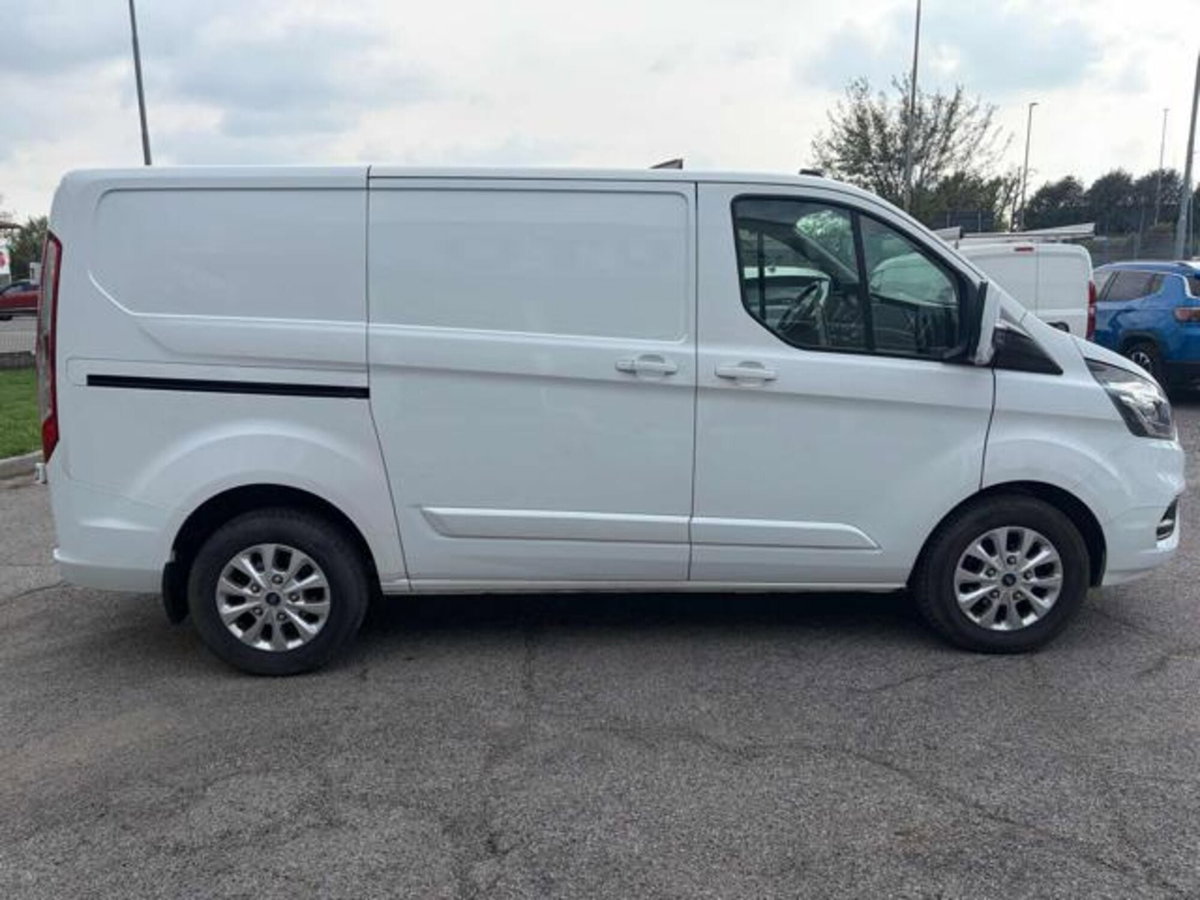 Ford Transit Custom Furgone 300 2.0 TDCi 170 PC Furgone Titanium (6)