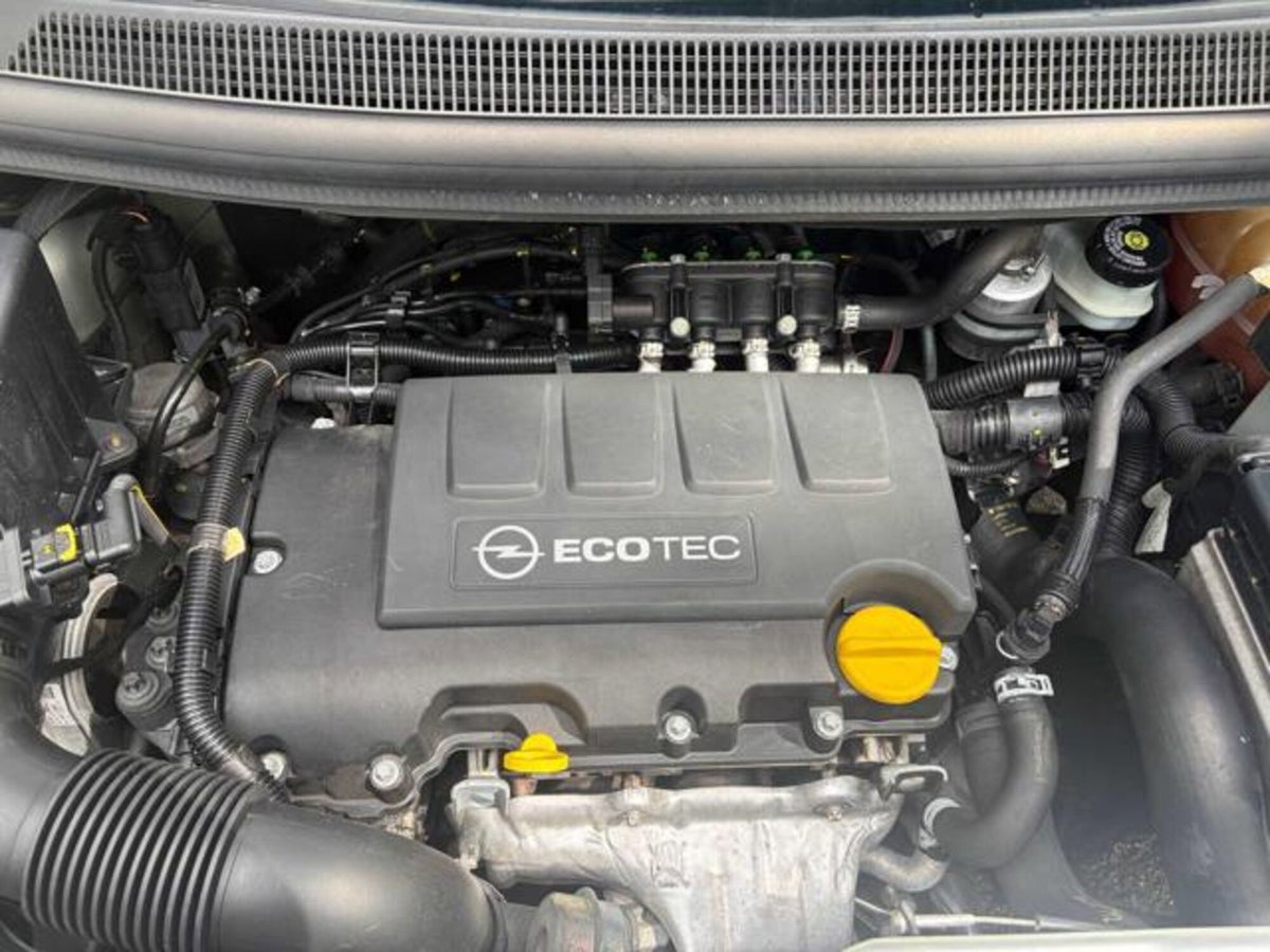 Opel Meriva 1.4 Turbo 120CV GPL Tech Cosmo (17)
