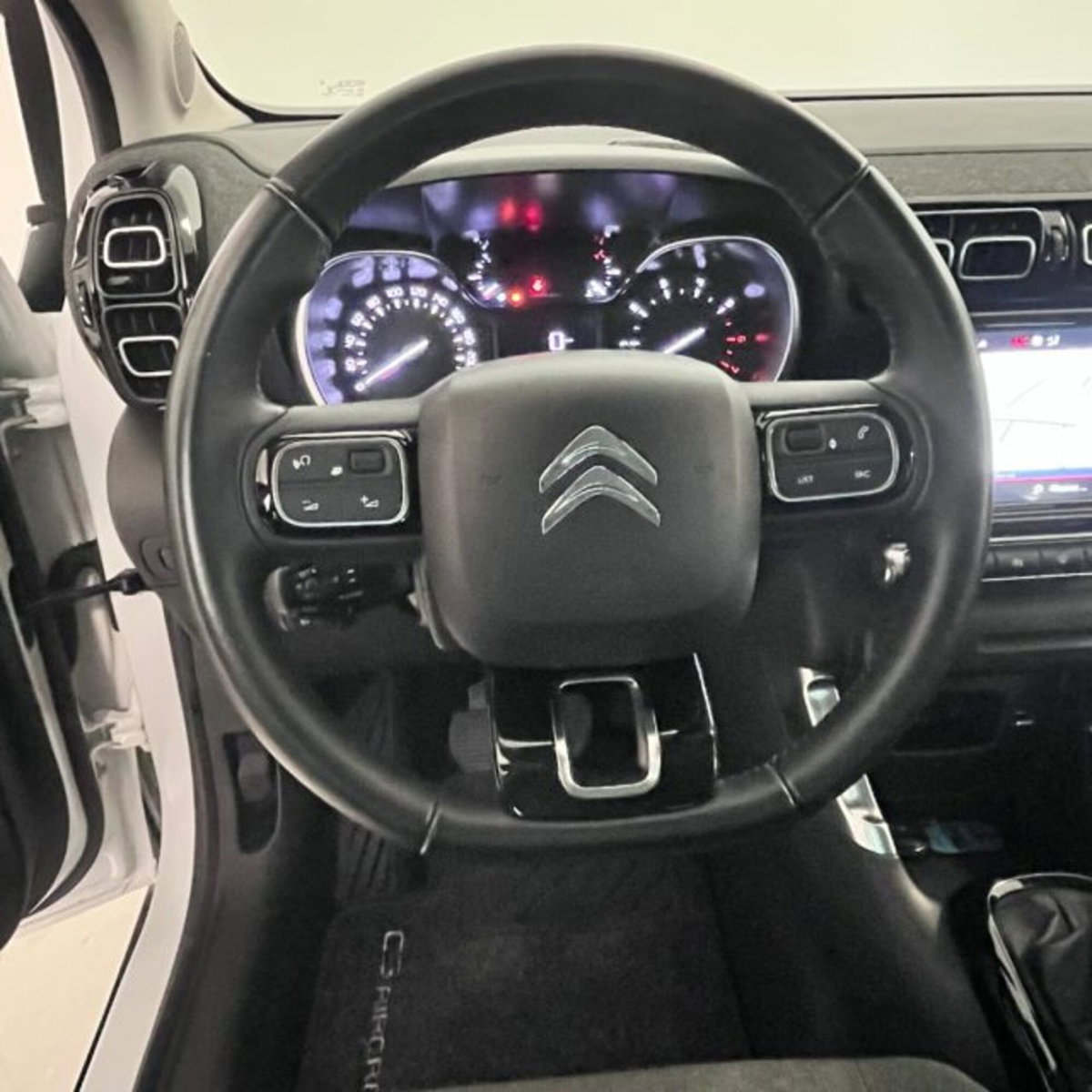 Citroen C3 Aircross BlueHDi 110 S&S Shine Pack (11)