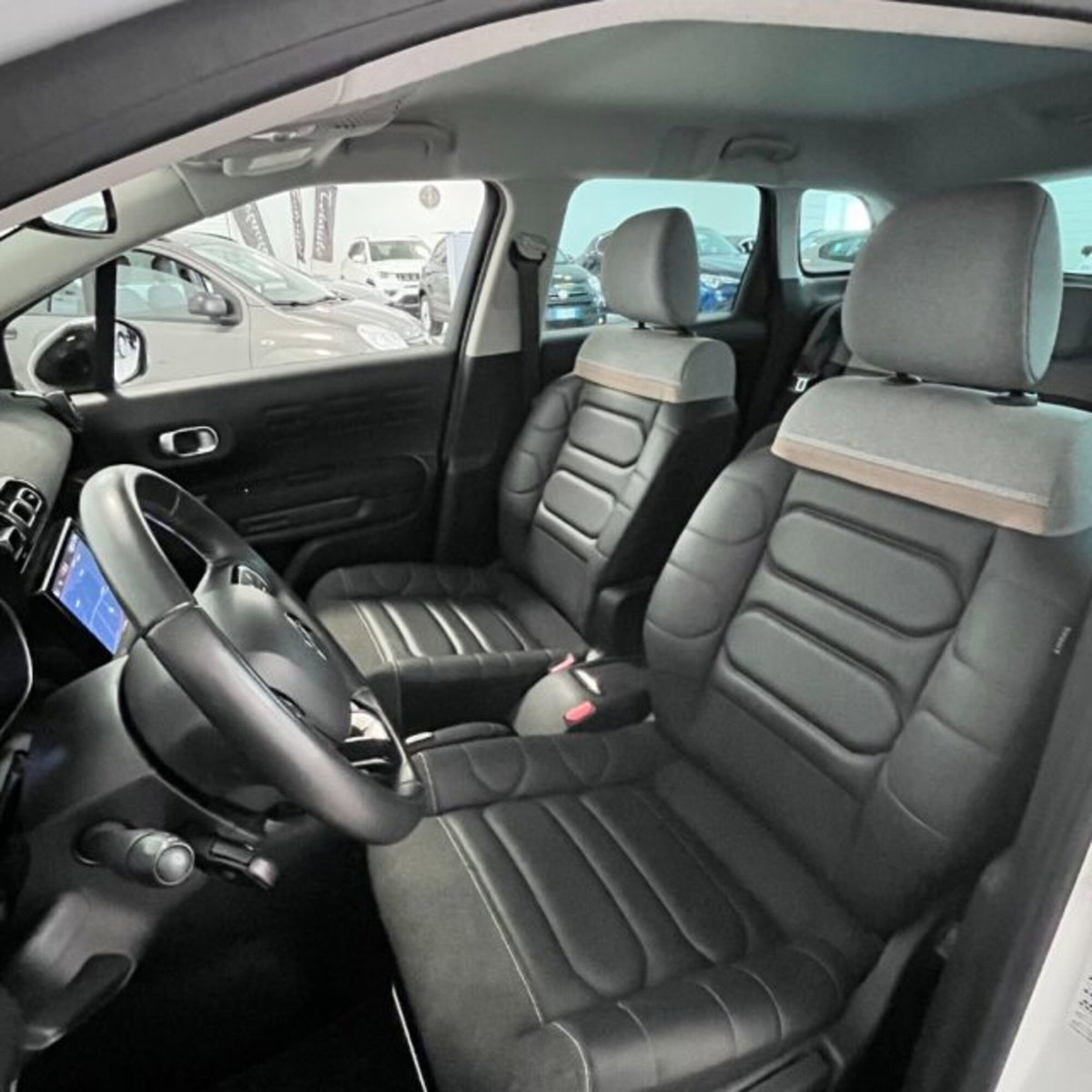 Citroen C3 Aircross BlueHDi 110 S&S Shine Pack (16)