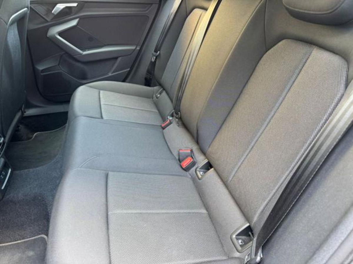 Audi A3 Sportback 30 TFSI Business (8)