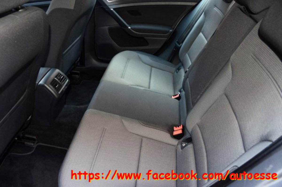 Volkswagen Golf 1.0 TSI 115 CV 5p. Trendline BlueMotion Technology (9)