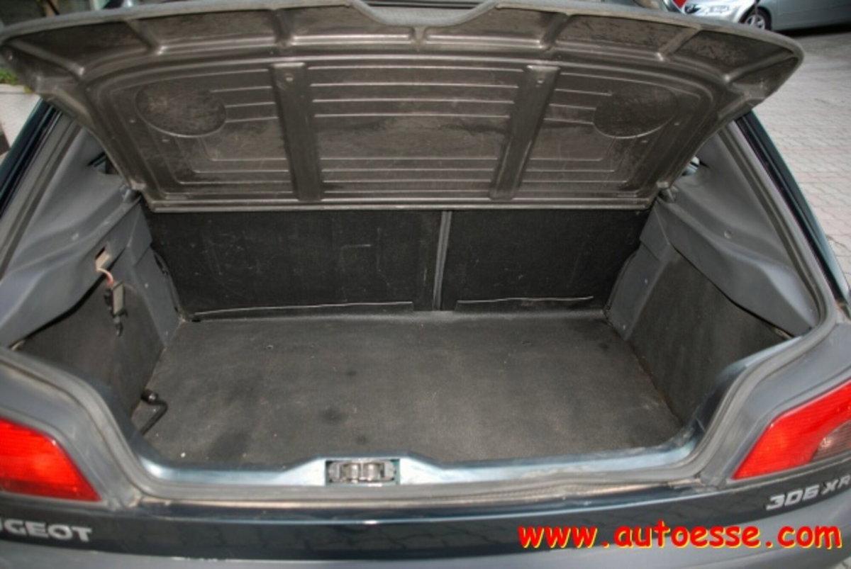 Peugeot 306 cat 5 porte XR (7)