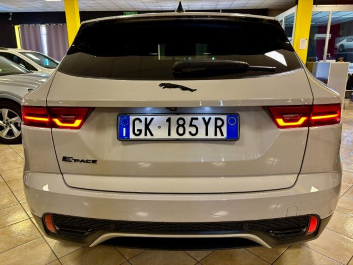 Jaguar E-Pace 2.0D I4 163 CV AWD Auto (4)