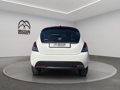 Lancia Ypsilon 1.0 FireFly 5 porte S&S Hybrid Silver Plus (6)