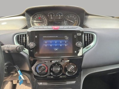Lancia Ypsilon 1.0 FireFly 5 porte S&S Hybrid Ecochic Gold (12)