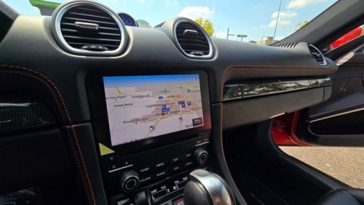 Porsche 718 Cayman  Cayman 2.0 300cv (12)