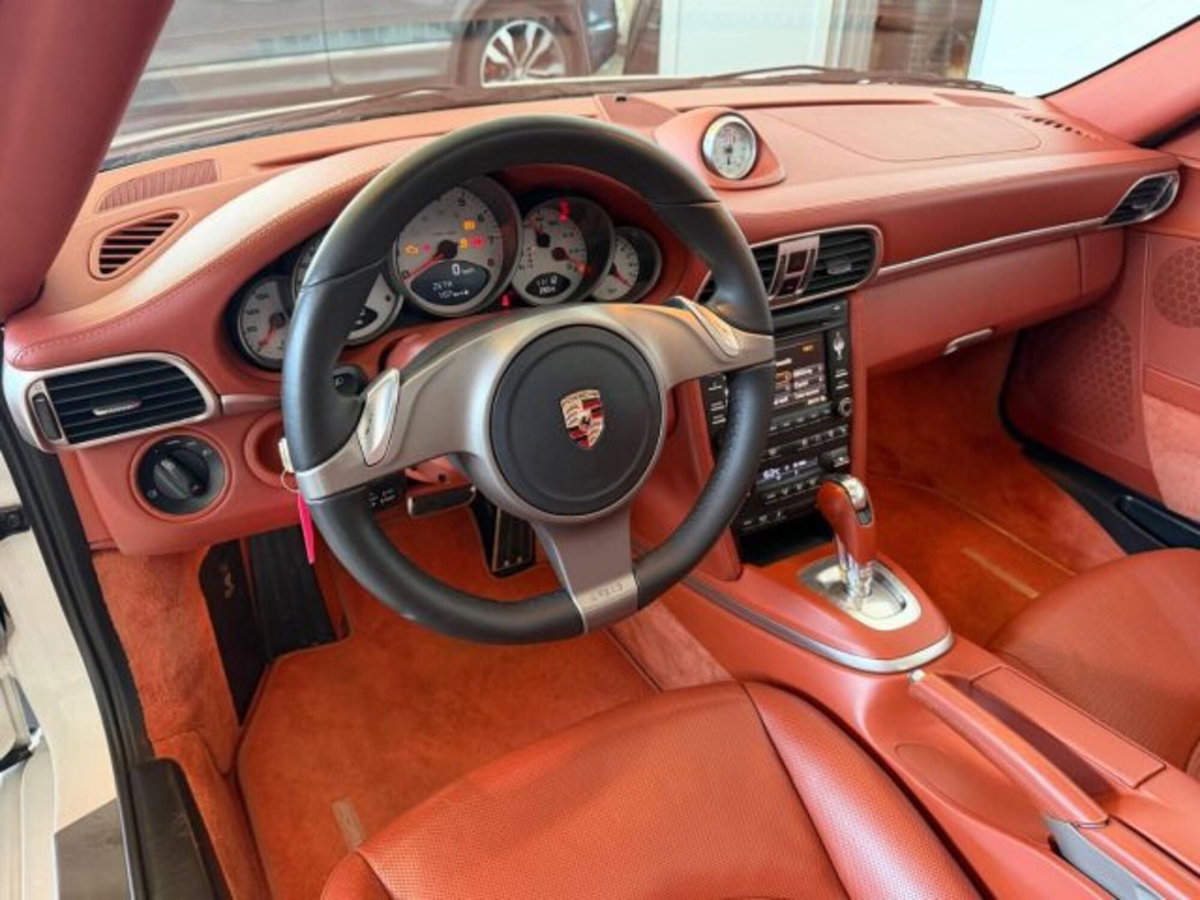 Porsche 911 Coupé Carrera 4S (11)