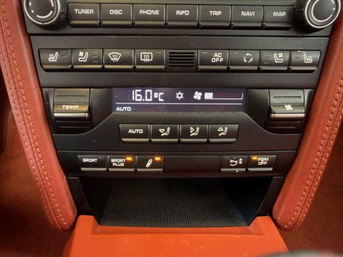 Porsche 911 Coupé Carrera 4S (12)
