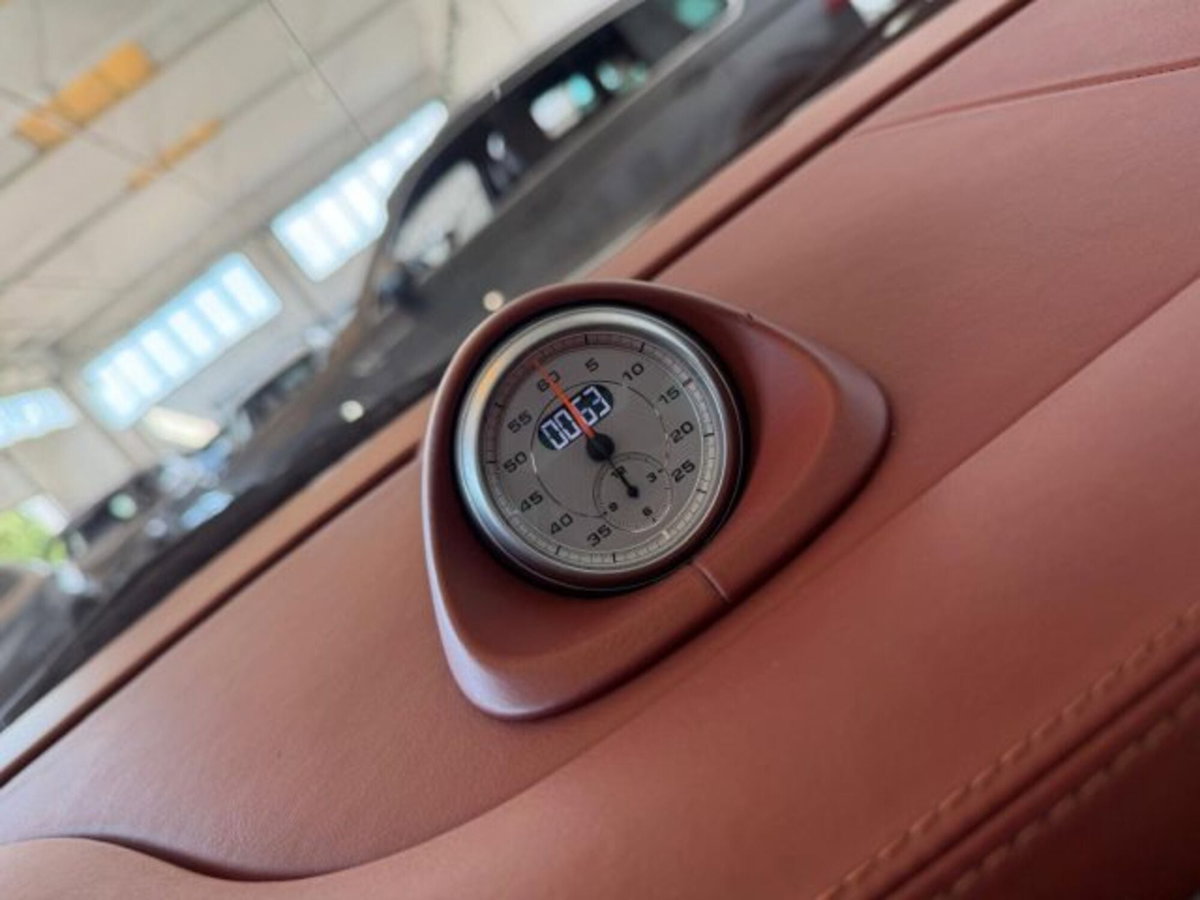 Porsche 911 Coupé Carrera 4S (14)