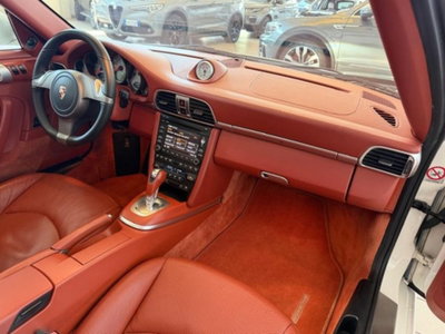 Porsche 911 Coupé Carrera 4S (9)