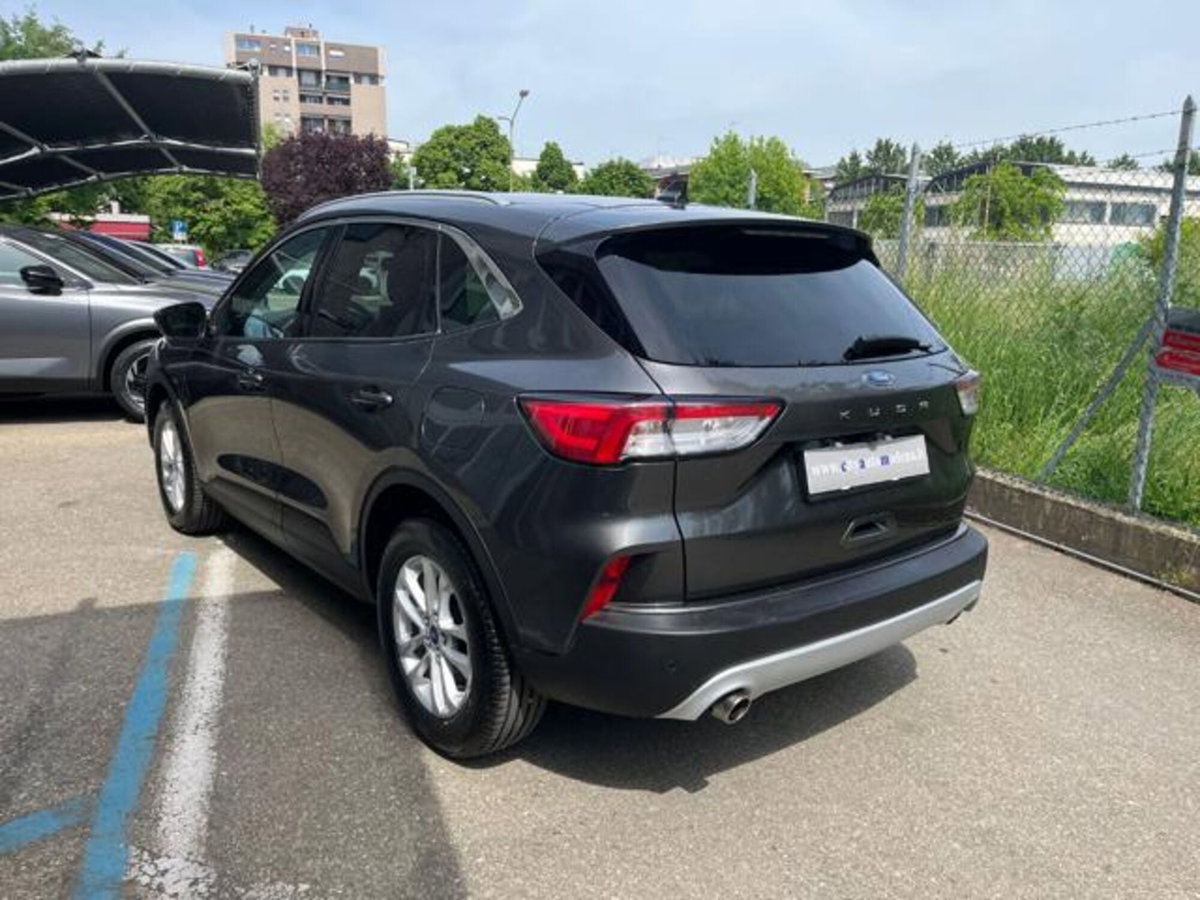 Ford Kuga 2.0 TDCI 120 CV S&S 2WD Titanium X (4)