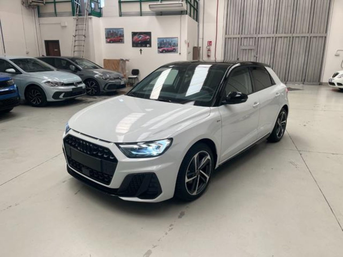 Audi A1 Sportback 30 TFSI S tronic Identity Black (3)
