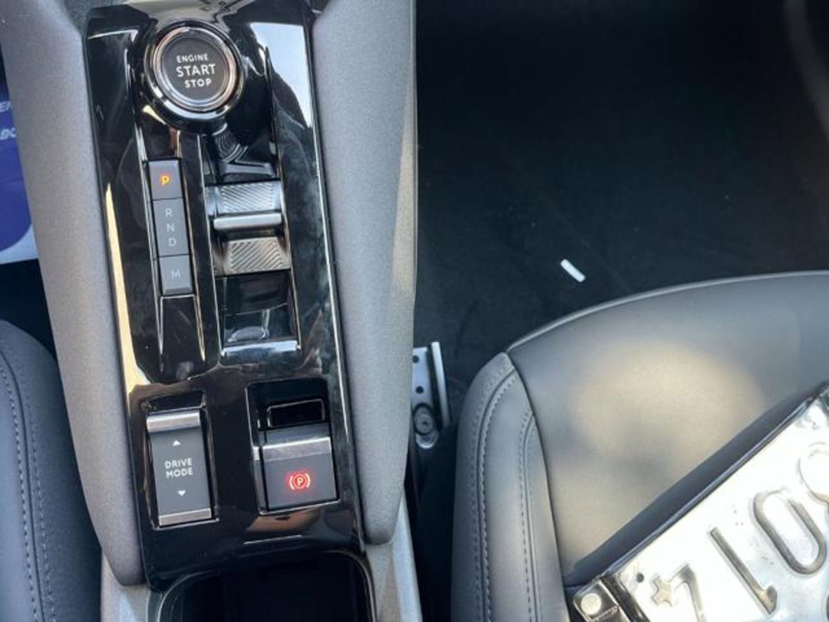 Alfa Romeo Junior 1.2 ibrida Speciale 145cv edct6 (7)