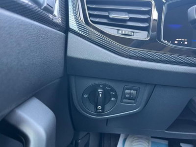 Volkswagen Taigo 1.0 tsi Edition 95cv (9)