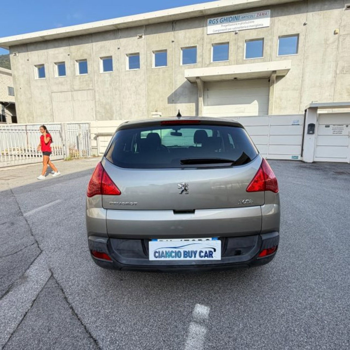 Peugeot 3008 1.6 HDi 110CV cambio robotizzato Business (5)