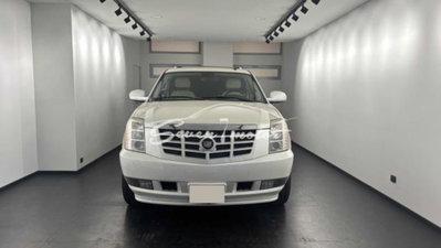 Cadillac Escalade 6.2 V8 aut. Sport Luxury (2)