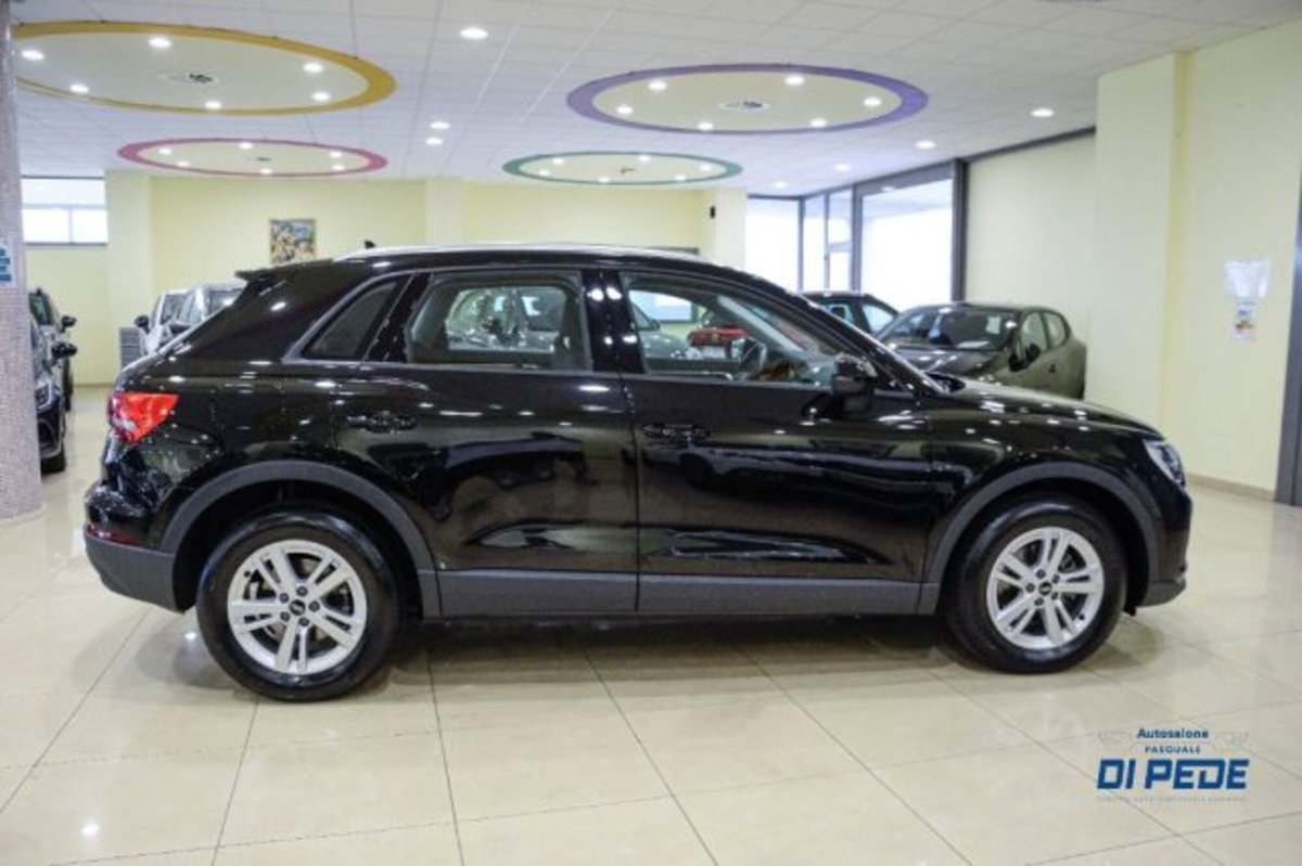 Audi Q3 35 TDI Business (13)