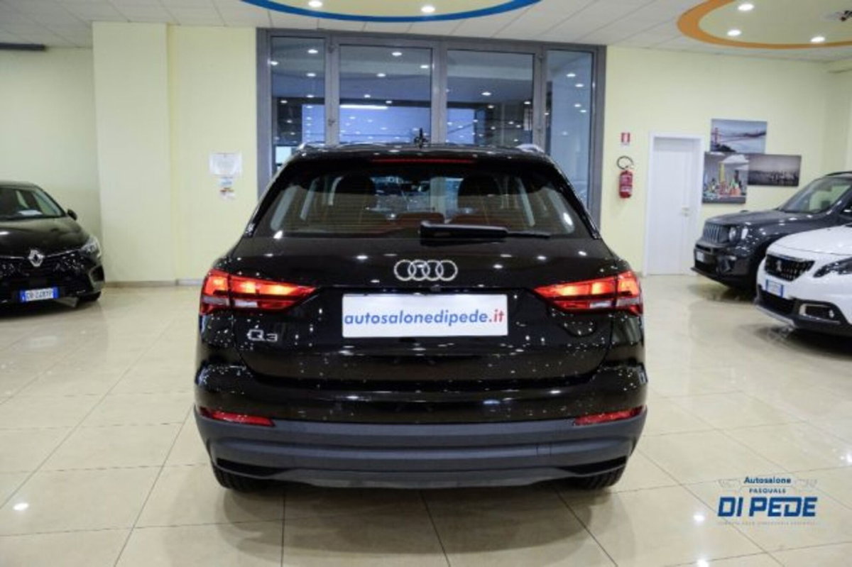 Audi Q3 35 TDI Business (5)