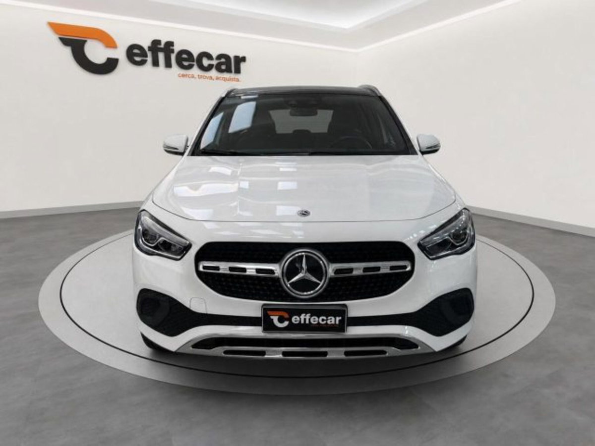 Mercedes-Benz GLA SUV 220 d Automatic Sport Plus (2)