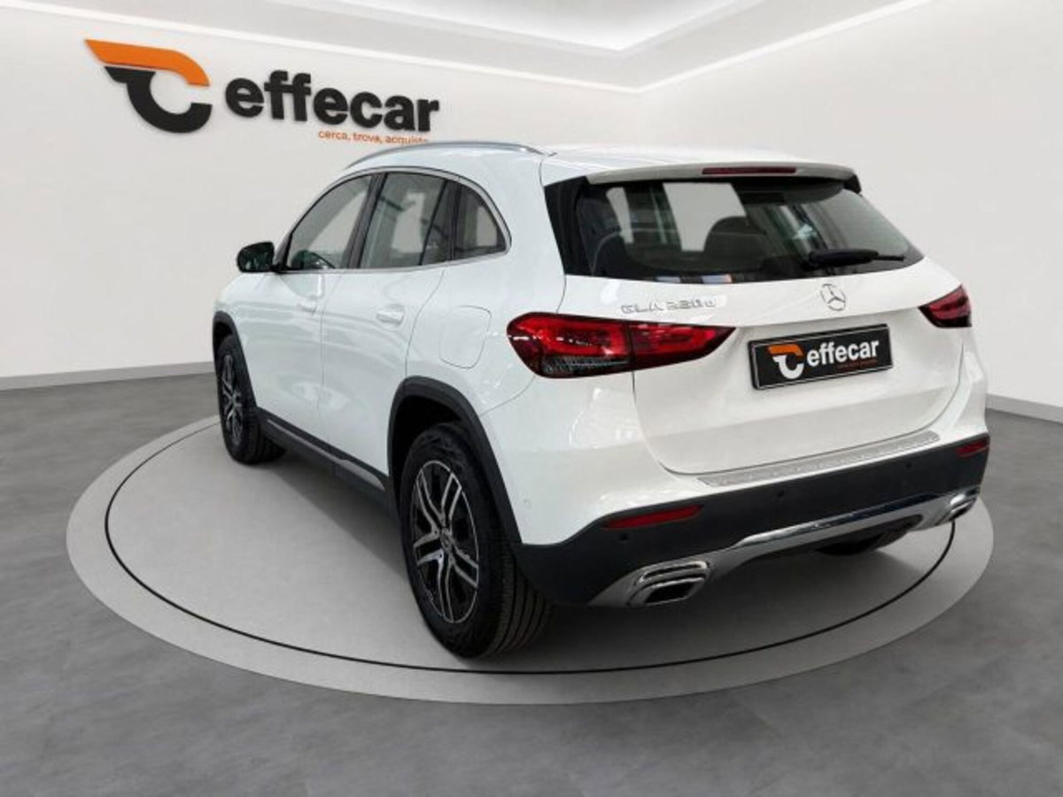 Mercedes-Benz GLA SUV 220 d Automatic Sport Plus (4)