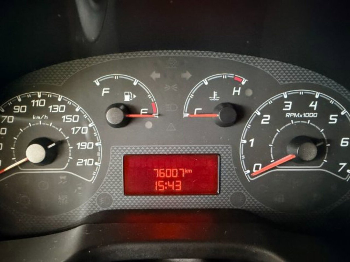 Fiat Fiorino 1.3 MJT 95CV Combinato (15)