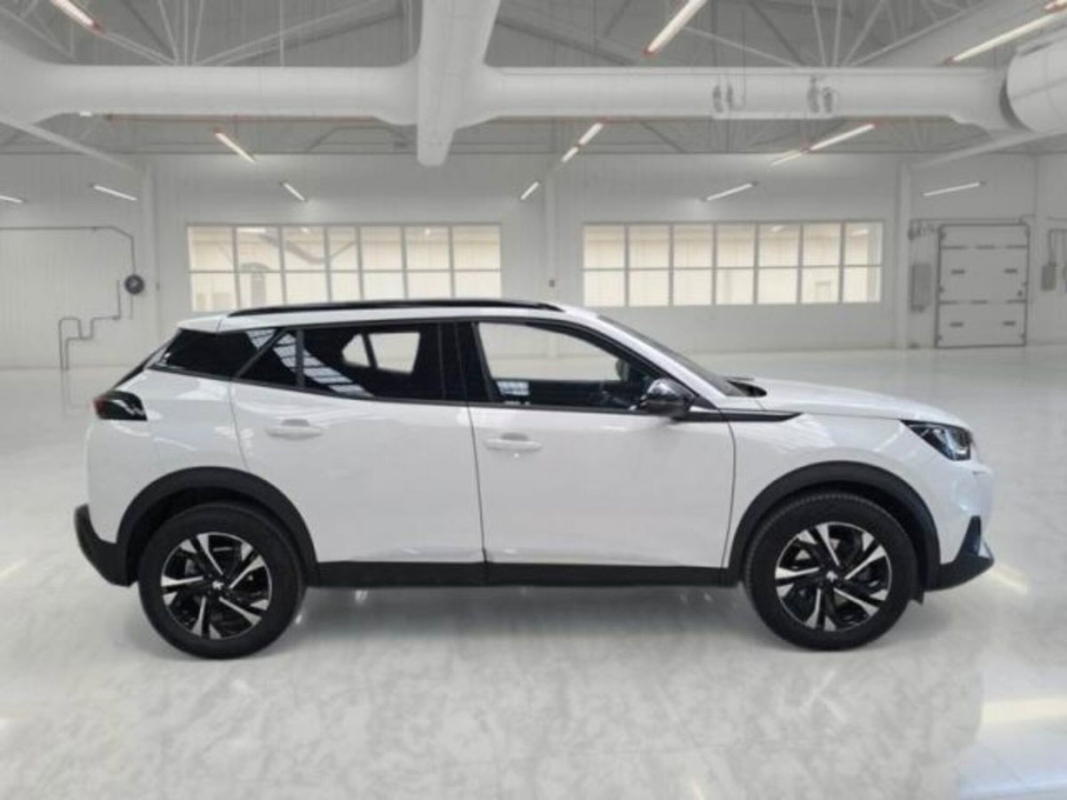Peugeot 2008 BlueHDi 130 S&S EAT8 Allure Pack (7)
