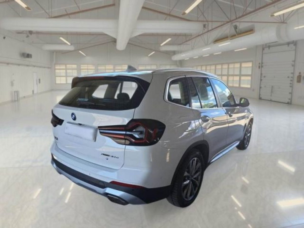 BMW X3 xDrive30e (2)