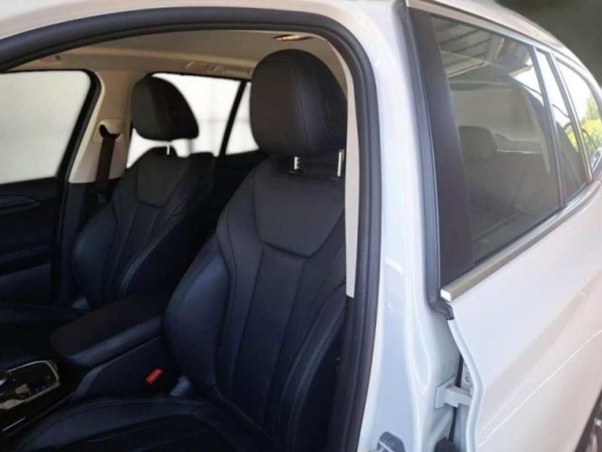 BMW X3 xDrive30e (9)