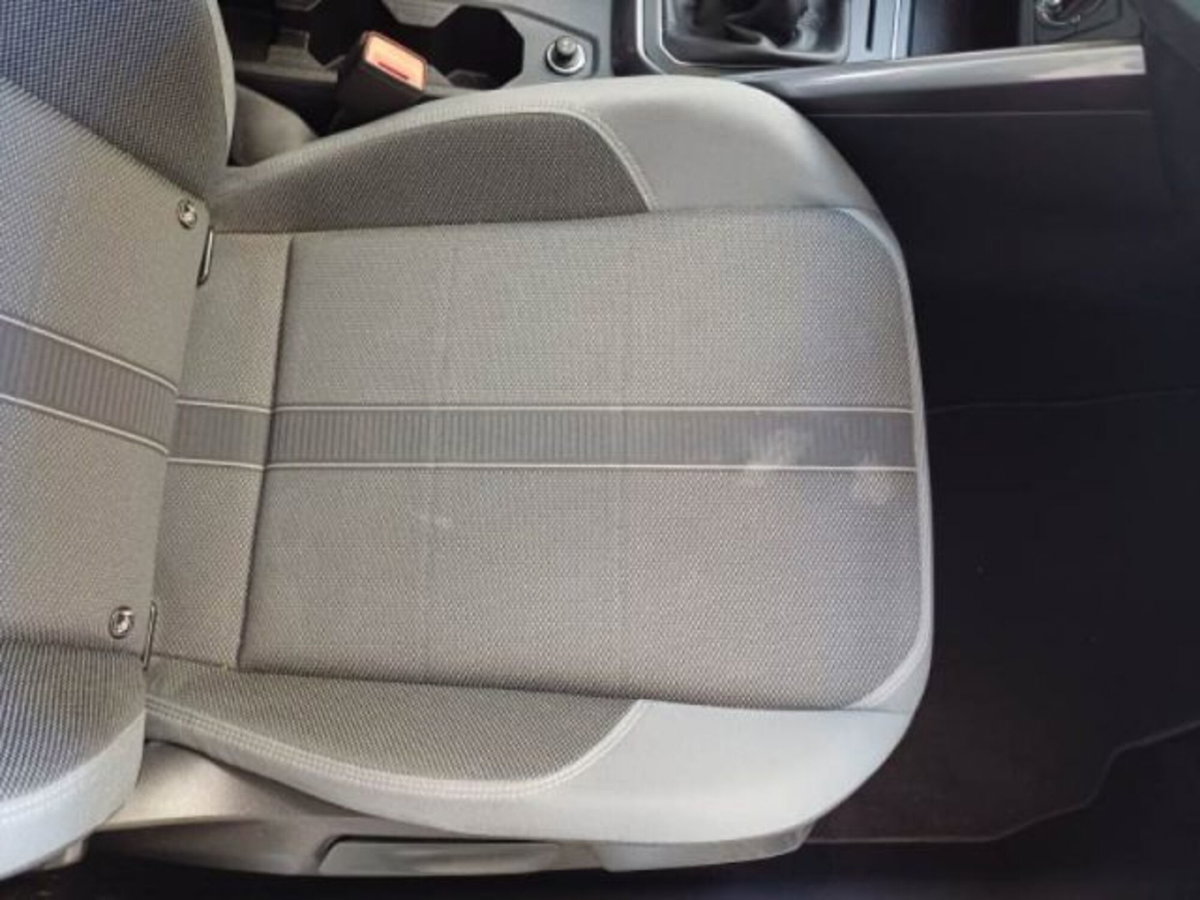 Volkswagen Polo 1.0 tsi Style 95cv (11)