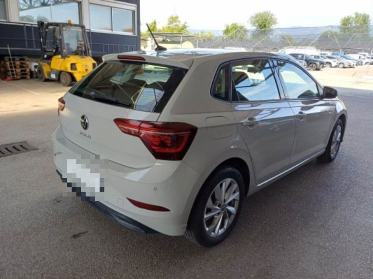 Volkswagen Polo 1.0 tsi Style 95cv (2)