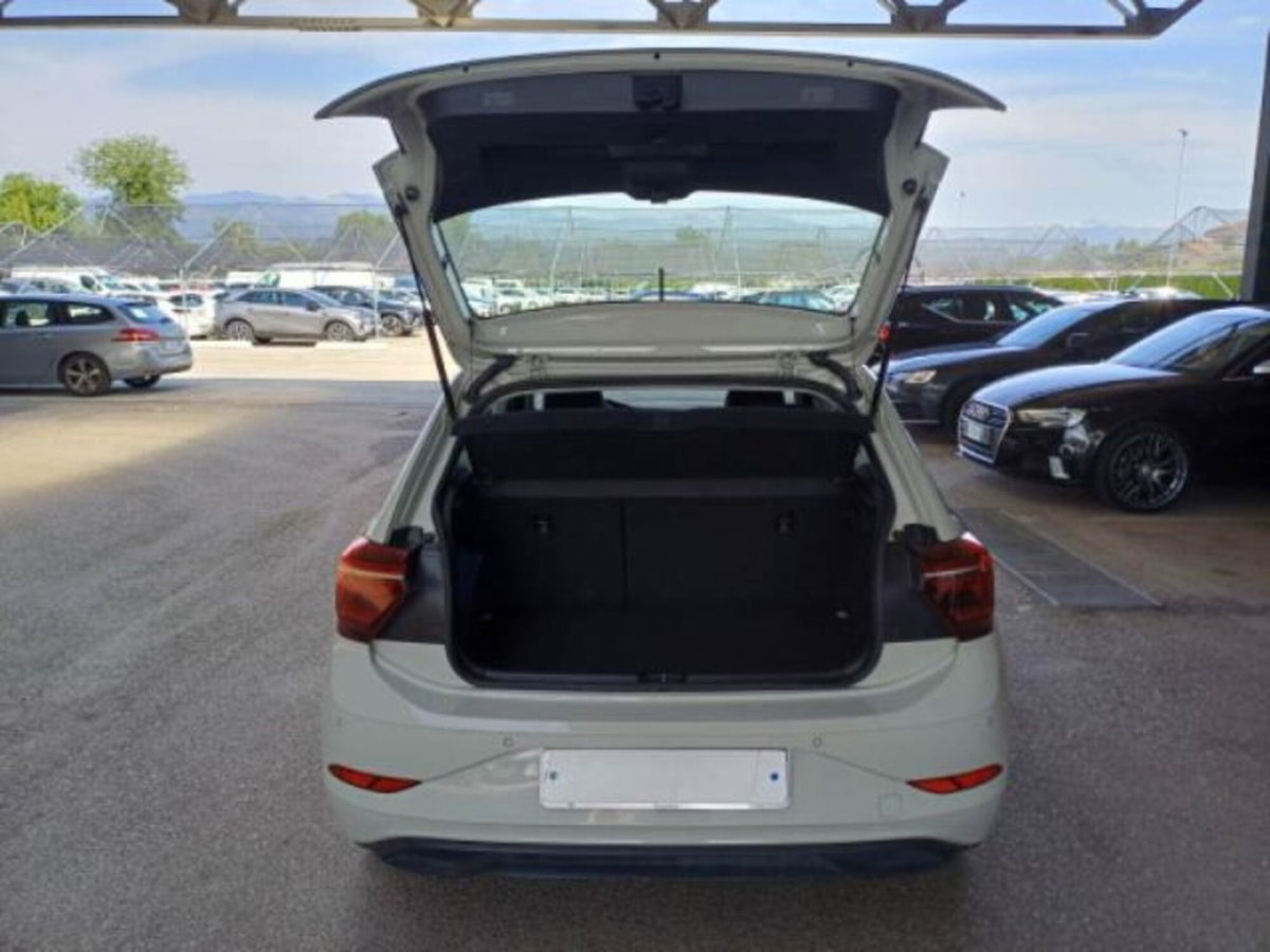 Volkswagen Polo 1.0 tsi Style 95cv (5)