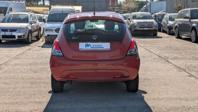 Lancia Ypsilon 1.2 69 CV 5 porte Mya (5)