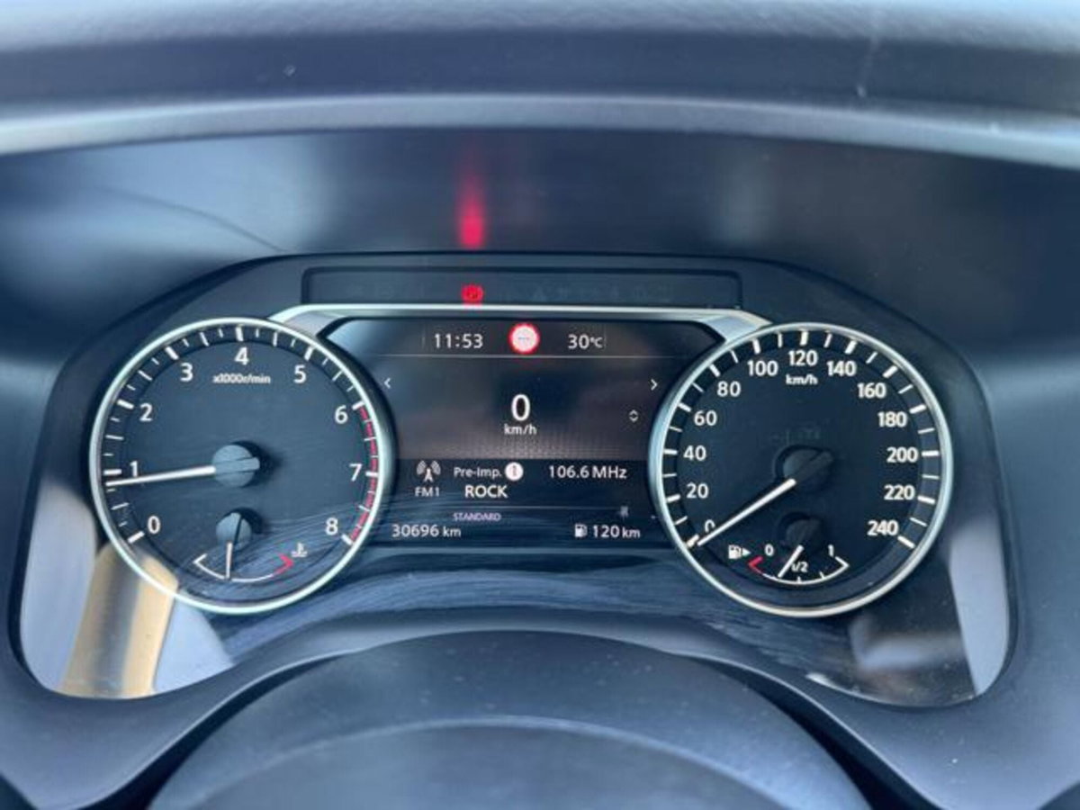 Nissan Qashqai 1.3 mhev Visia 2wd 140cv (8)