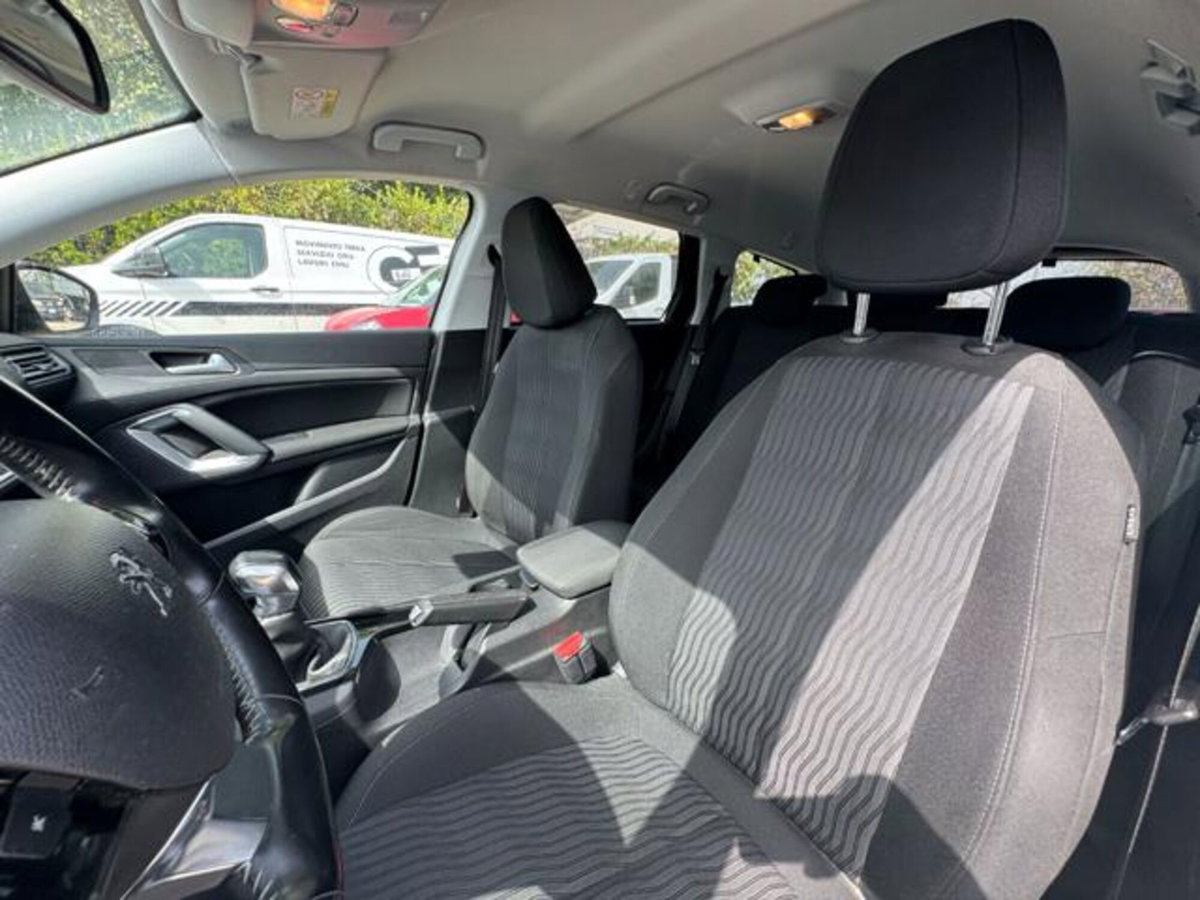 Peugeot 308 SW BlueHDi 100 S&S Access (10)