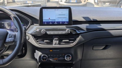 Ford Kuga 2.5 Full Hybrid 190 CV CVT AWD ST-Line Design (12)