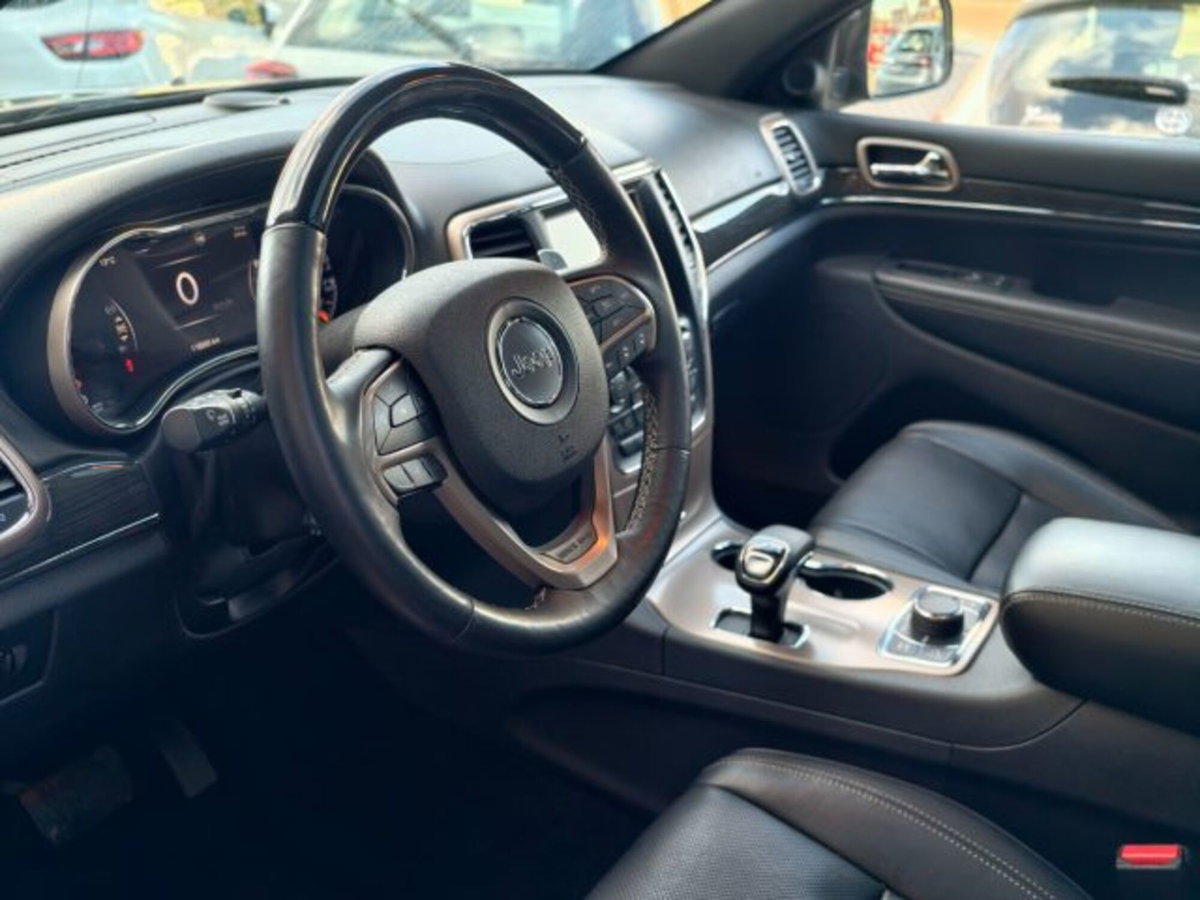 Jeep Grand Cherokee 3.0 V6 CRD 250 CV Multijet II Overland (8)