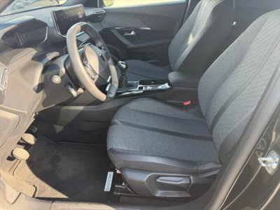 Peugeot 2008 PureTech 100 S&S Allure (9)