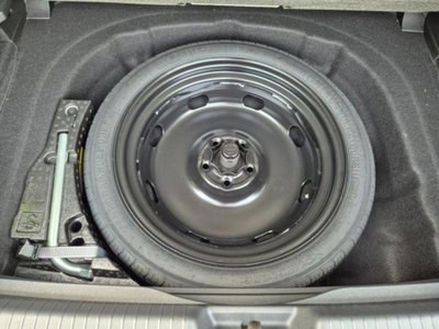 Volkswagen Golf Variant 1.0 eTSI EVO DSG Life (16)