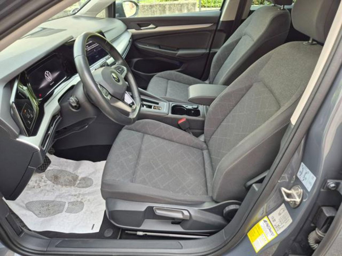 Volkswagen Golf Variant 1.0 eTSI EVO DSG Life (9)
