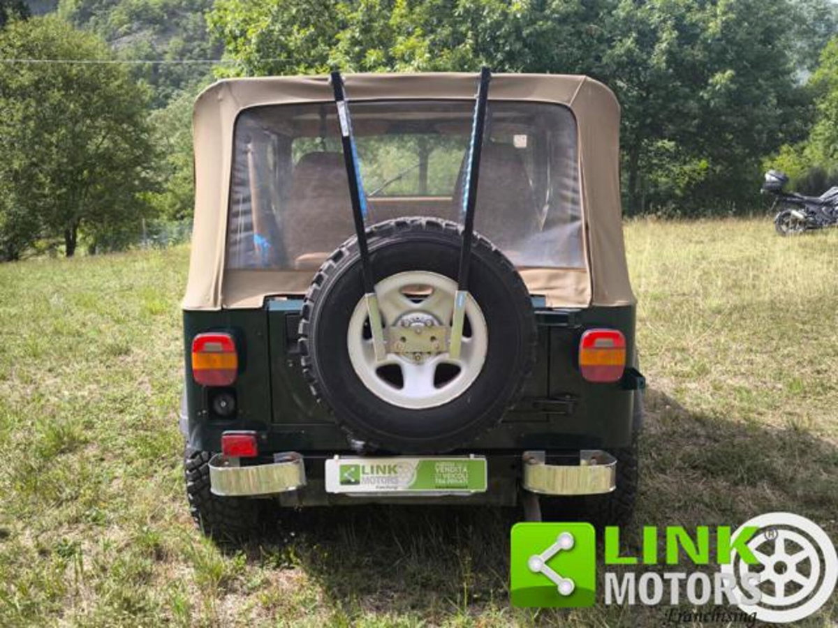 Jeep Wrangler 2.5 cat Soft top (EU) (4)