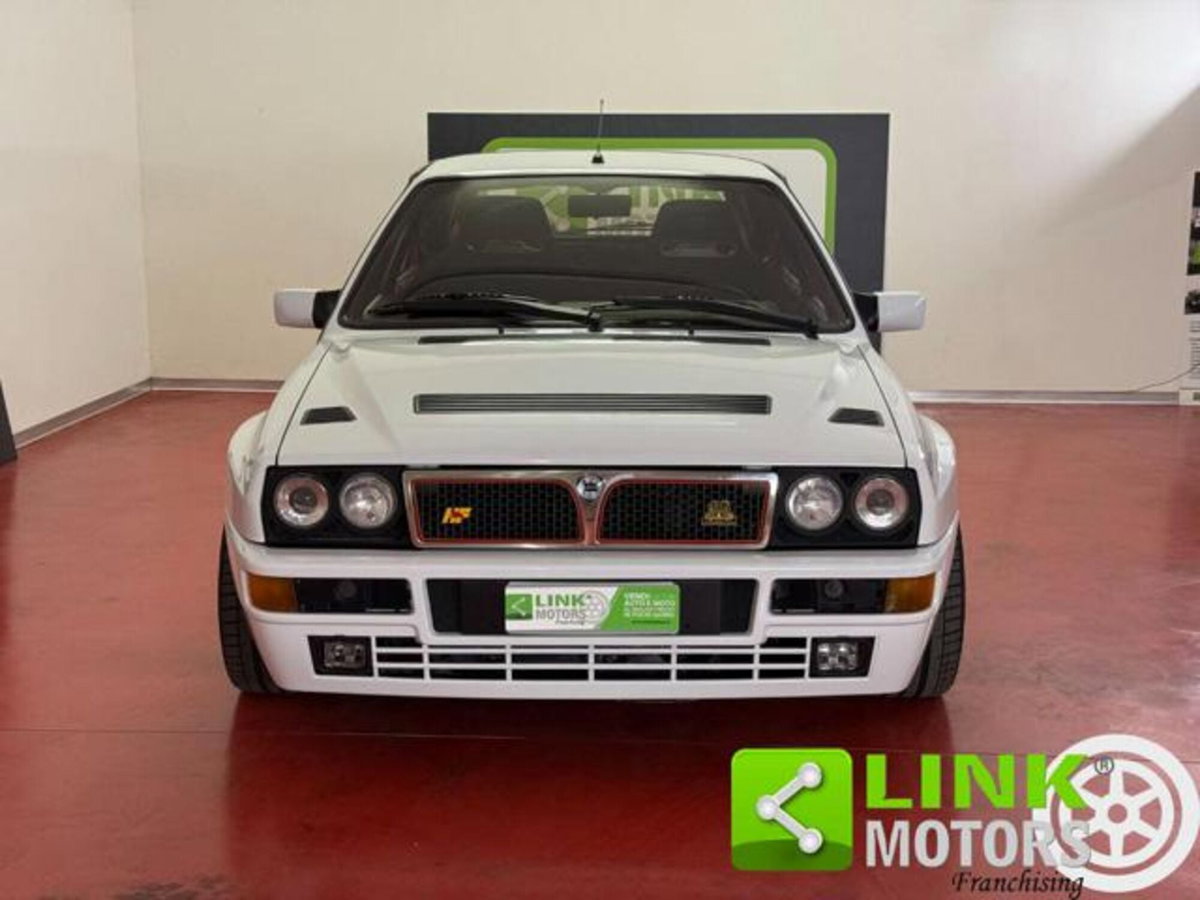 Lancia Delta turbo 16V HF integrale 5 (2)