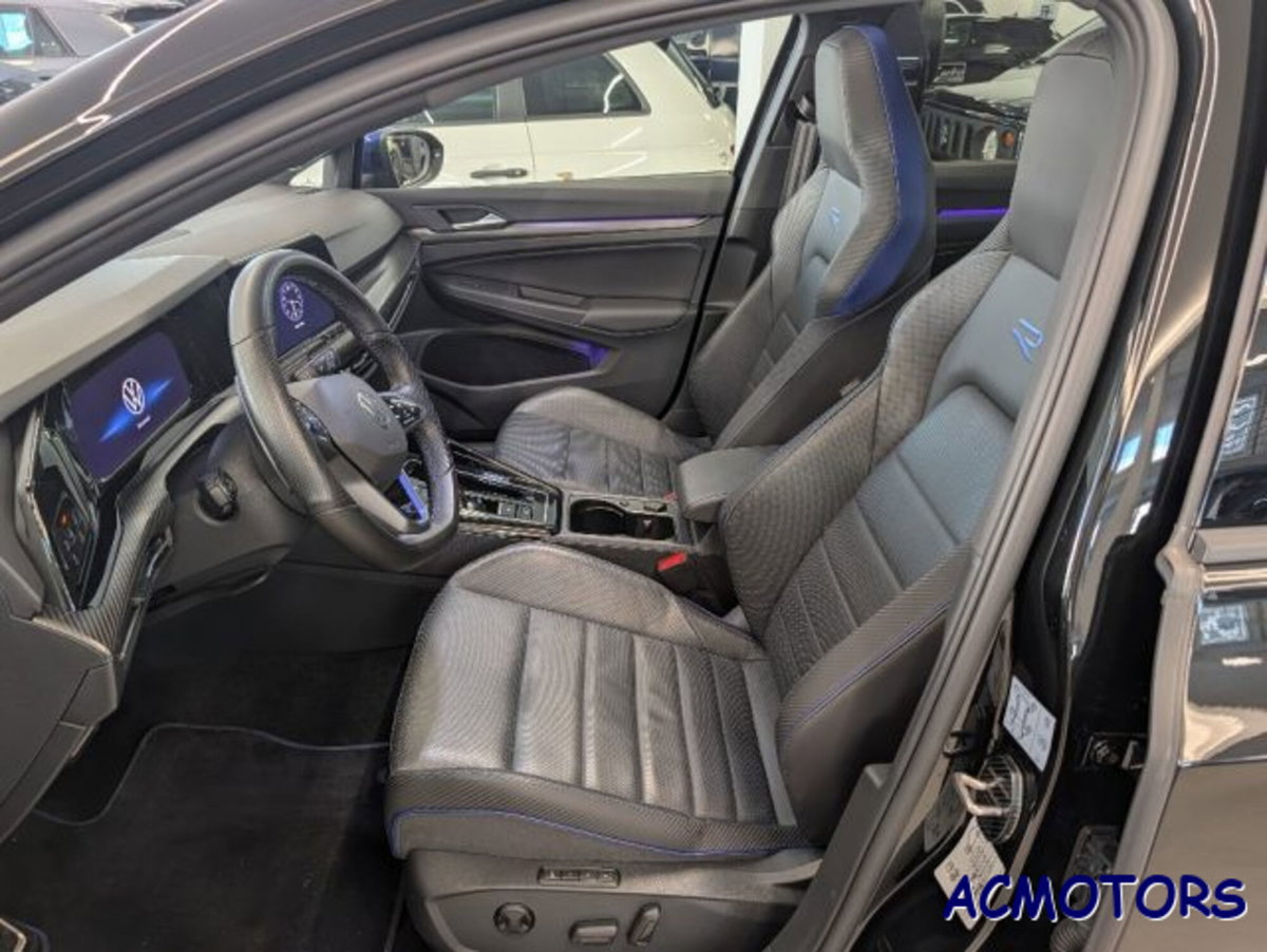 Volkswagen Golf 2.0 TSI R DSG 4Motion 20 years (13)