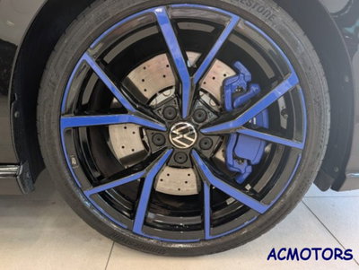Volkswagen Golf 2.0 TSI R DSG 4Motion 20 years (9)