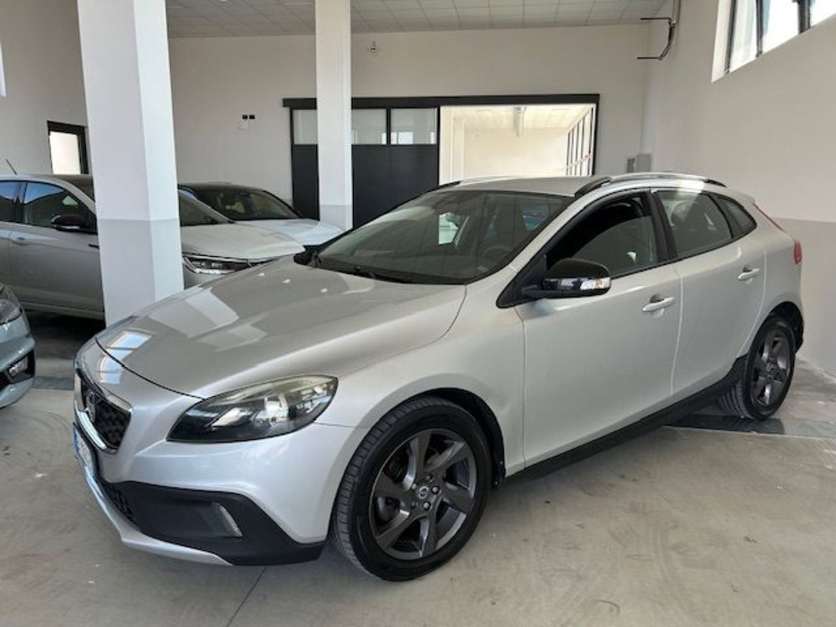 Volvo V40 Cross Country D2 1.6 Momentum (12)