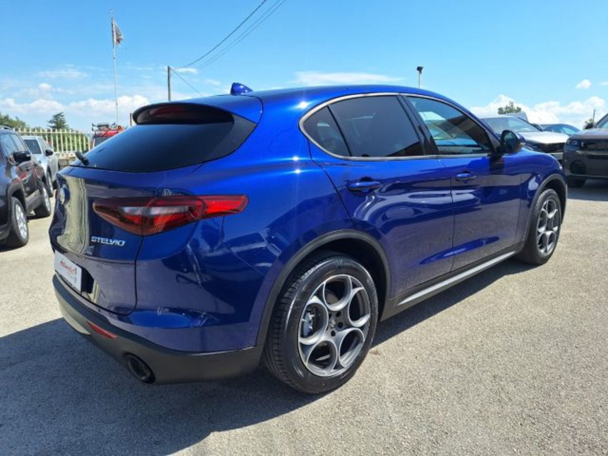 Alfa Romeo Stelvio Stelvio 2.2 Turbodiesel 190 CV AT8 Q4 Sprint (7)