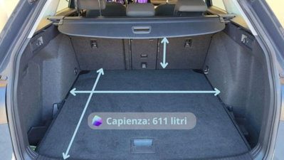 Volkswagen Golf Variant 2.0 TDI SCR DSG Life (17)
