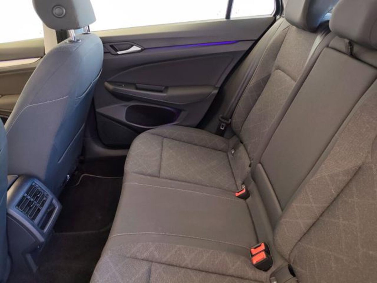 Volkswagen Golf Variant 2.0 TDI SCR DSG Life (16)