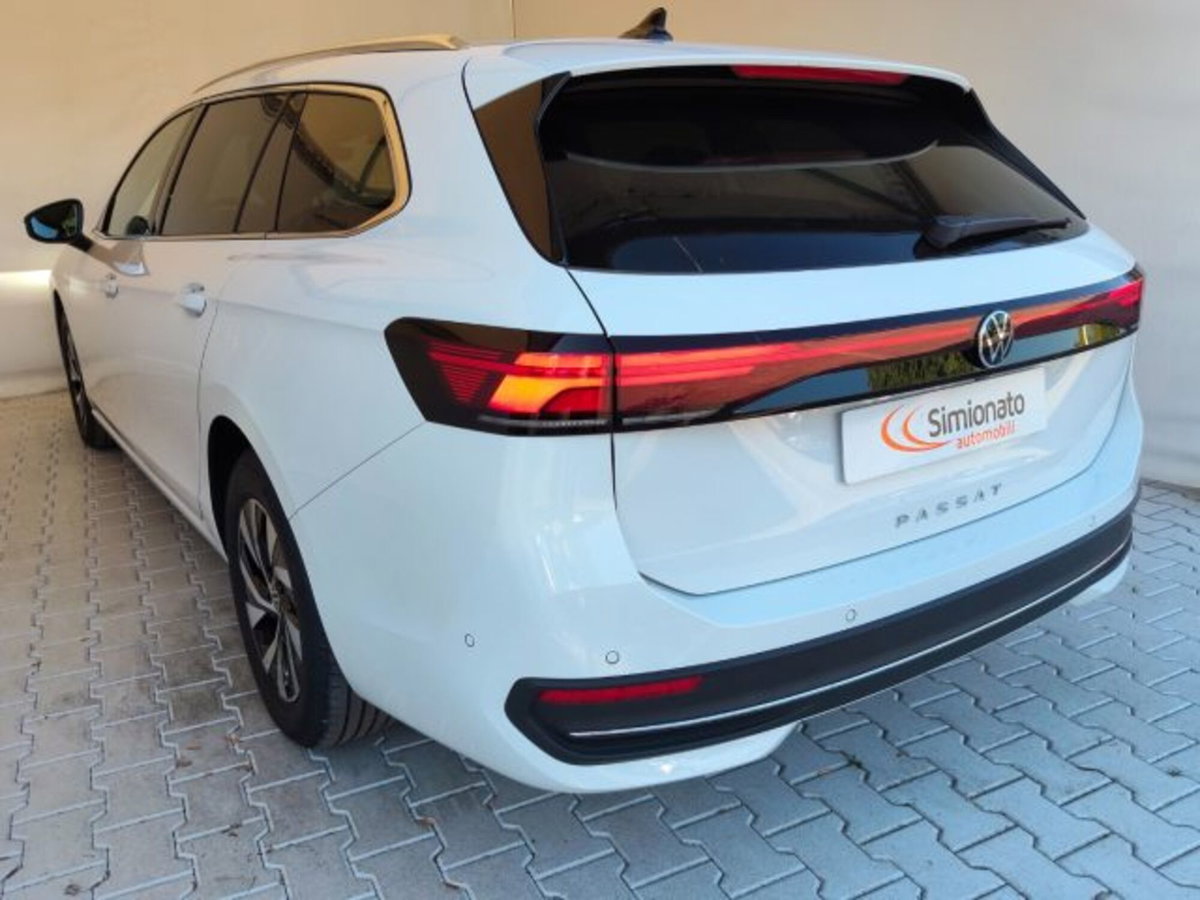 Volkswagen Passat Variant 2.0 TDI SCR EVO DSG Business (6)