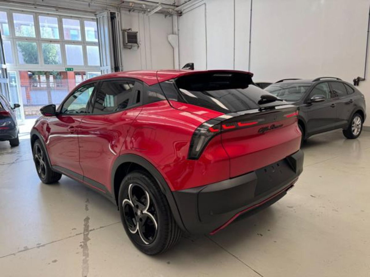 Alfa Romeo Junior 1.2 ibrida Sport Speciale 145cv edct6 (5)